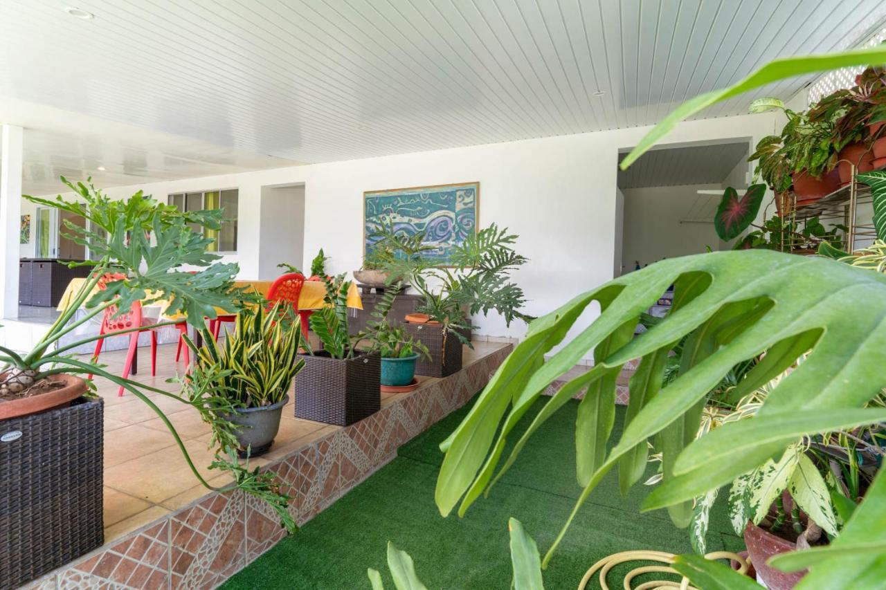 Nunaatini Lodge Faaa ภายนอก รูปภาพ